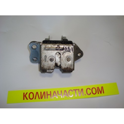 Брава заден капак TOYOTA YARIS 69350-0D030