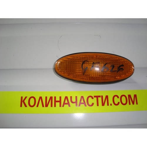 B01W-51-120 мигач в калника MAZDA