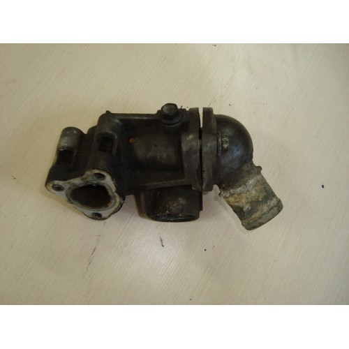 MD301236,MD315340 тяло термостат MITSUBISHI CARISMA 4G92